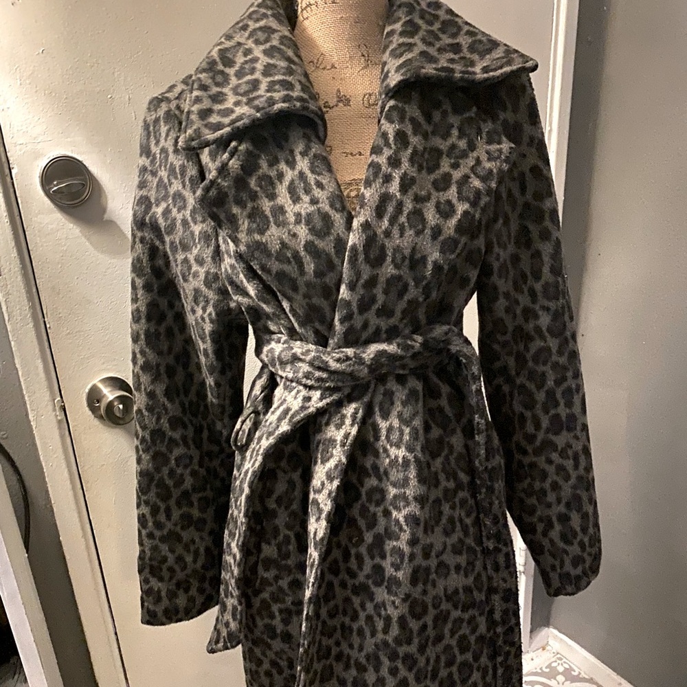 A NEW DAY pea coat 🖤🤍